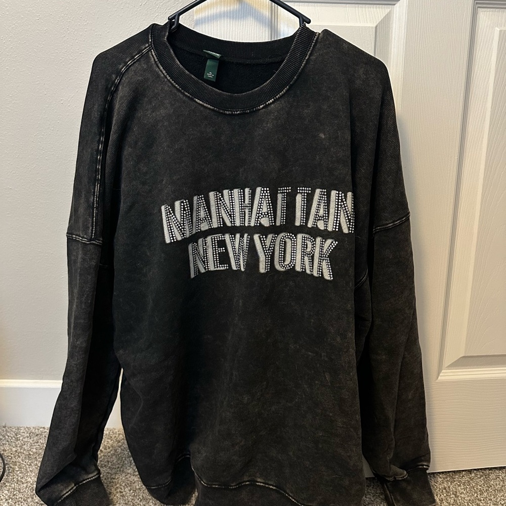 Black Manhattan New York Sweatshirt